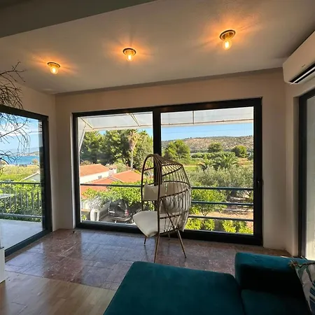 Beachfront Pantana فيلة