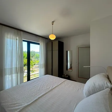 فيلة Beachfront Pantana تروغير
