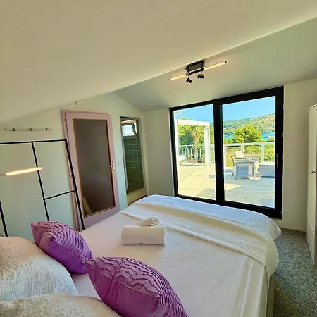 Beachfront Pantana فيلة تروغير
