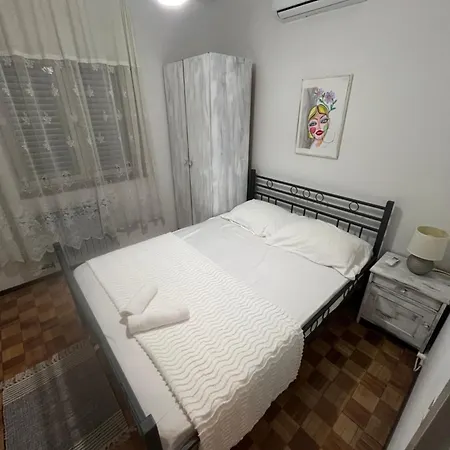 Beachfront Retreat Villa *